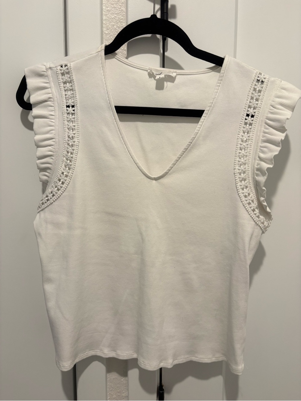 Women’s White V-Neck Sleeveless Top with Lace Trim
